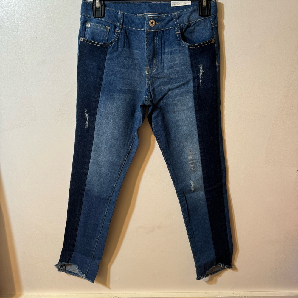 Arizona Two Tone Blue Distressed Jean / Size 14 REG / NWT